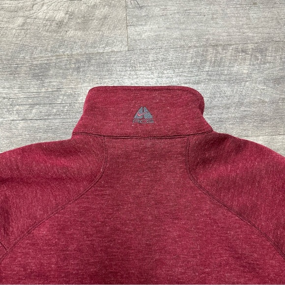 Nike ACG Y2K Women’s Burgundy Full Zip Fleece Jacket Size Medium - Picture 8 of 10